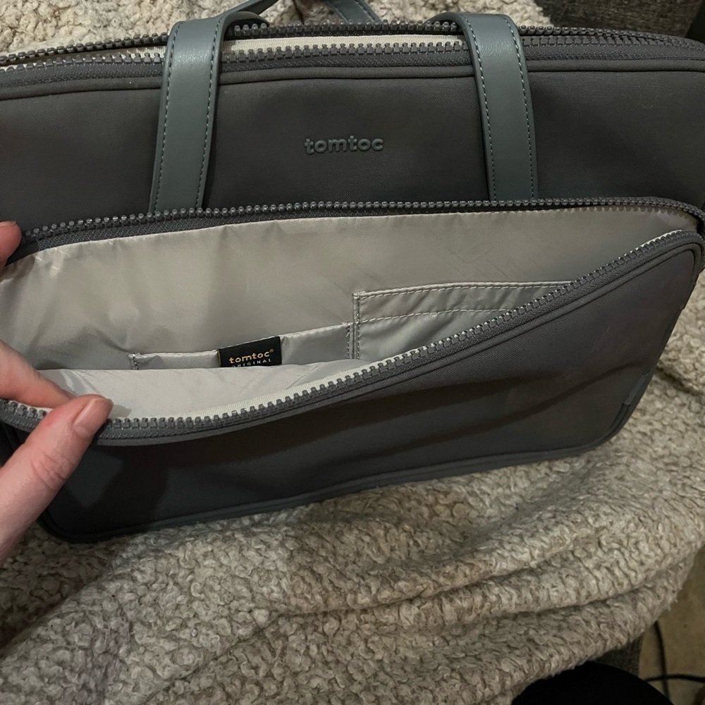 tomtoc 360 Protective Laptop Carrying Bag - Picture 3 of 13